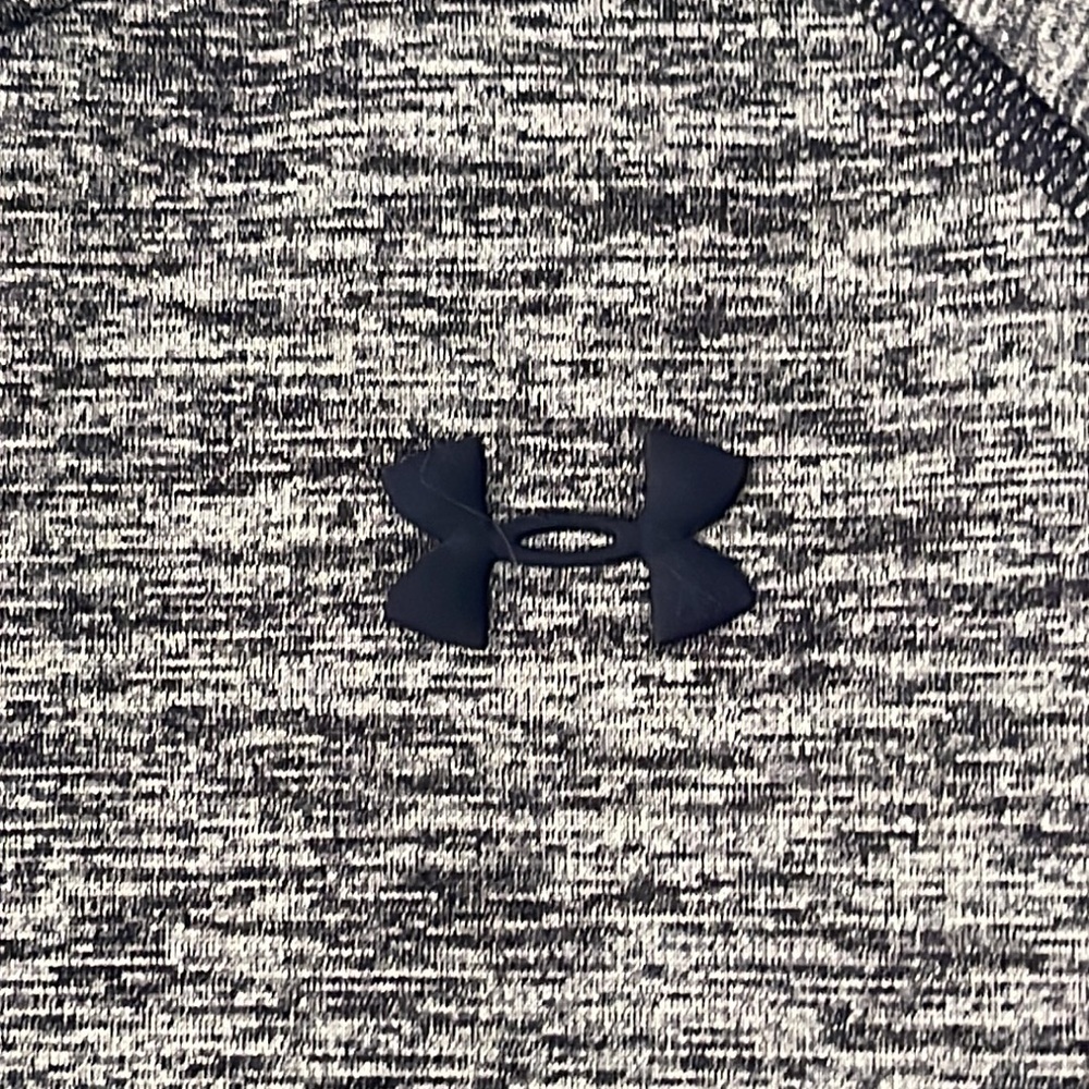 Under Armour Top Size M - Picture 6 of 8